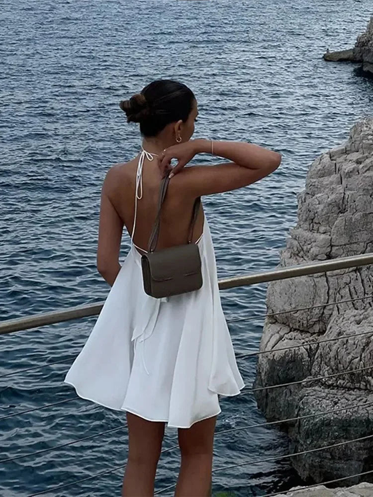 Vestido blanco con volantes