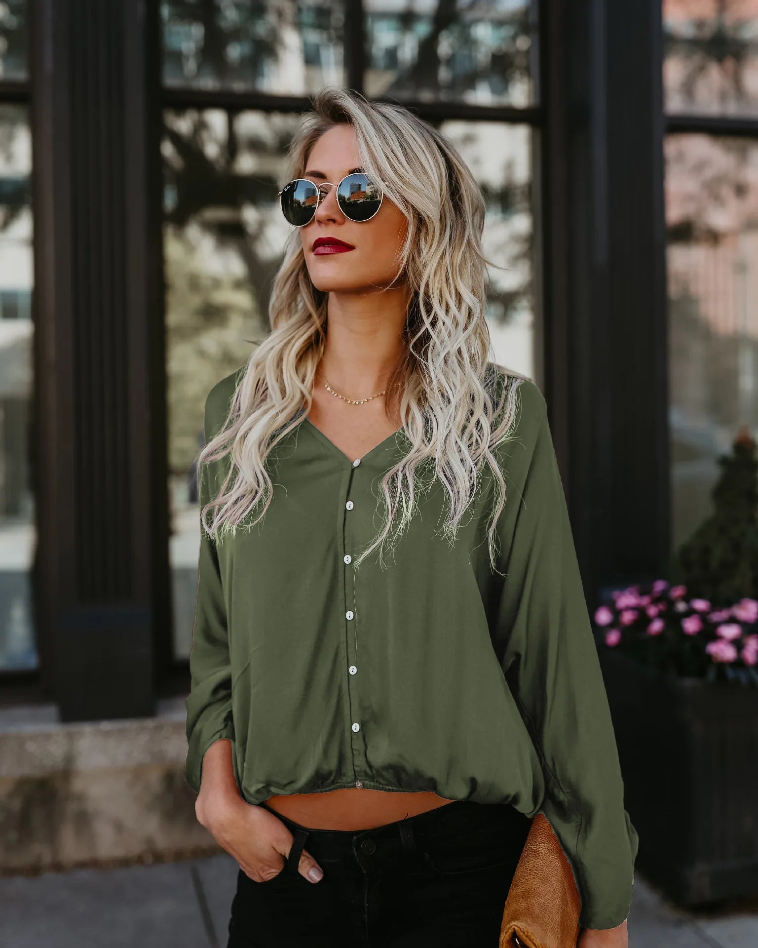 Blusa con Escote en V y Manga Larga Suelta de Chifón