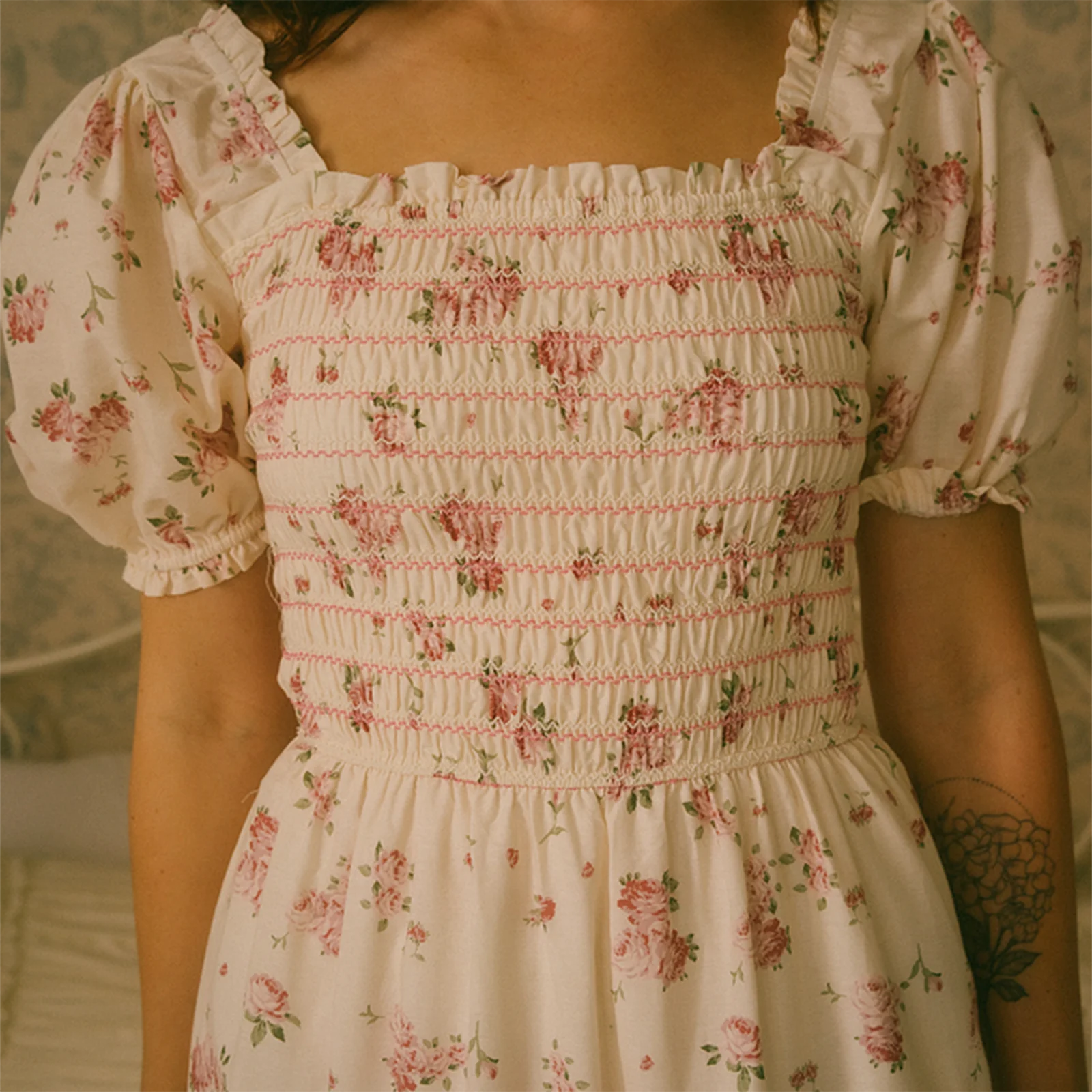 Vestido con Mangas Abullonadas, Estampado Floral